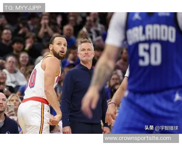 科尔谈库里缺阵球队表现三分球只是吉米多样进攻的一个选择 科尔谈库里缺阵球队表现三分球只是吉米多样进攻的一个选择