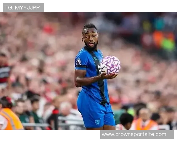 本特称赞塞梅尼奥本赛季表现出色预测他将加盟利物浦